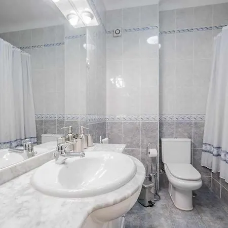 Lisboa Confortavel 2 Quartos Com Terraco