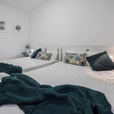 Lisboa Confortavel 2 Quartos Com Terraco Apartamento