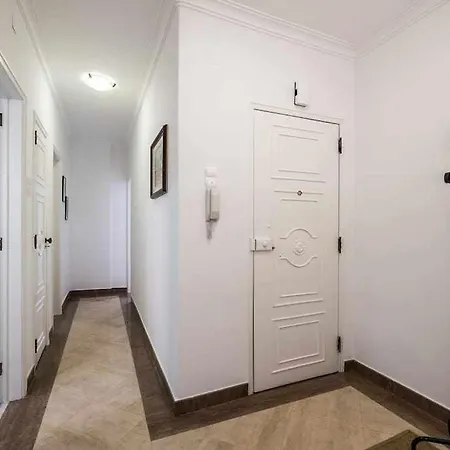 Apartamento Lisboa Confortavel 2 Quartos Com Terraco *