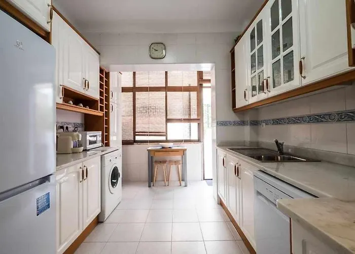 Lisboa Confortavel 2 Quartos Com Terraco 오디벨라스